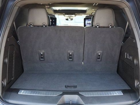 Used 2026 GMC Yukon Denali Ultimate AWD/4WD image 38