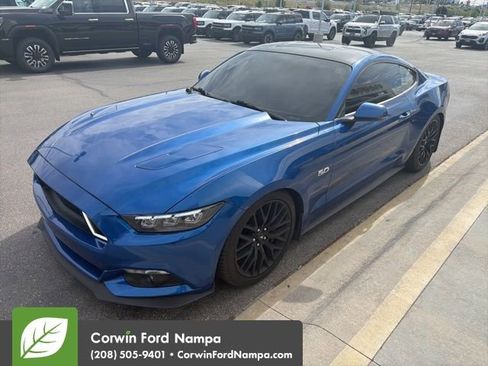 Used 2017 Ford Mustang GT Premium w/ GT Performance Package RWD image 3