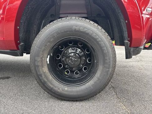 New 2026 RAM 3500 Limited AWD/4WD image 15