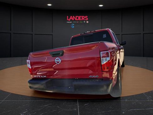 Used 2022 Nissan Titan S image 3