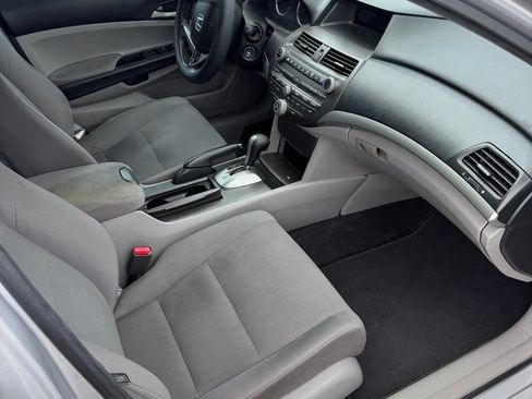 Used 2012 Honda Accord LX image 8