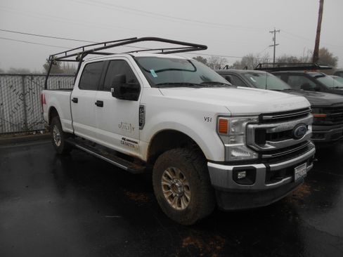 Used 2020 Ford F250 XLT w/ XLT Value Package image 1