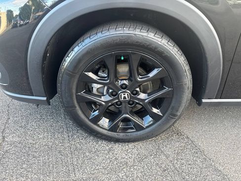 Certified 2024 Honda HR-V Sport image 11