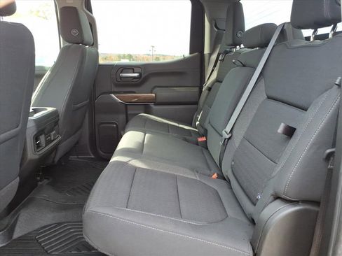 Used 2021 Chevrolet Silverado 1500 LT Trail Boss w/ LPO, Dark Essentials Package image 14