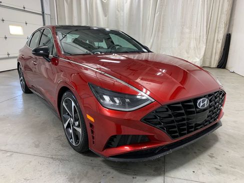 Used 2023 Hyundai Sonata SEL Plus w/ Cargo Package FWD image 2