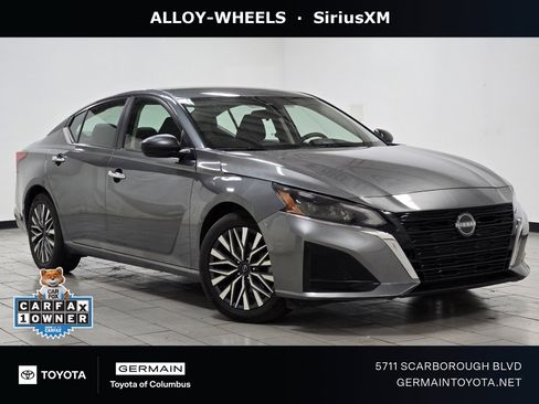 Used 2024 Nissan Altima 2.5 SV image 1