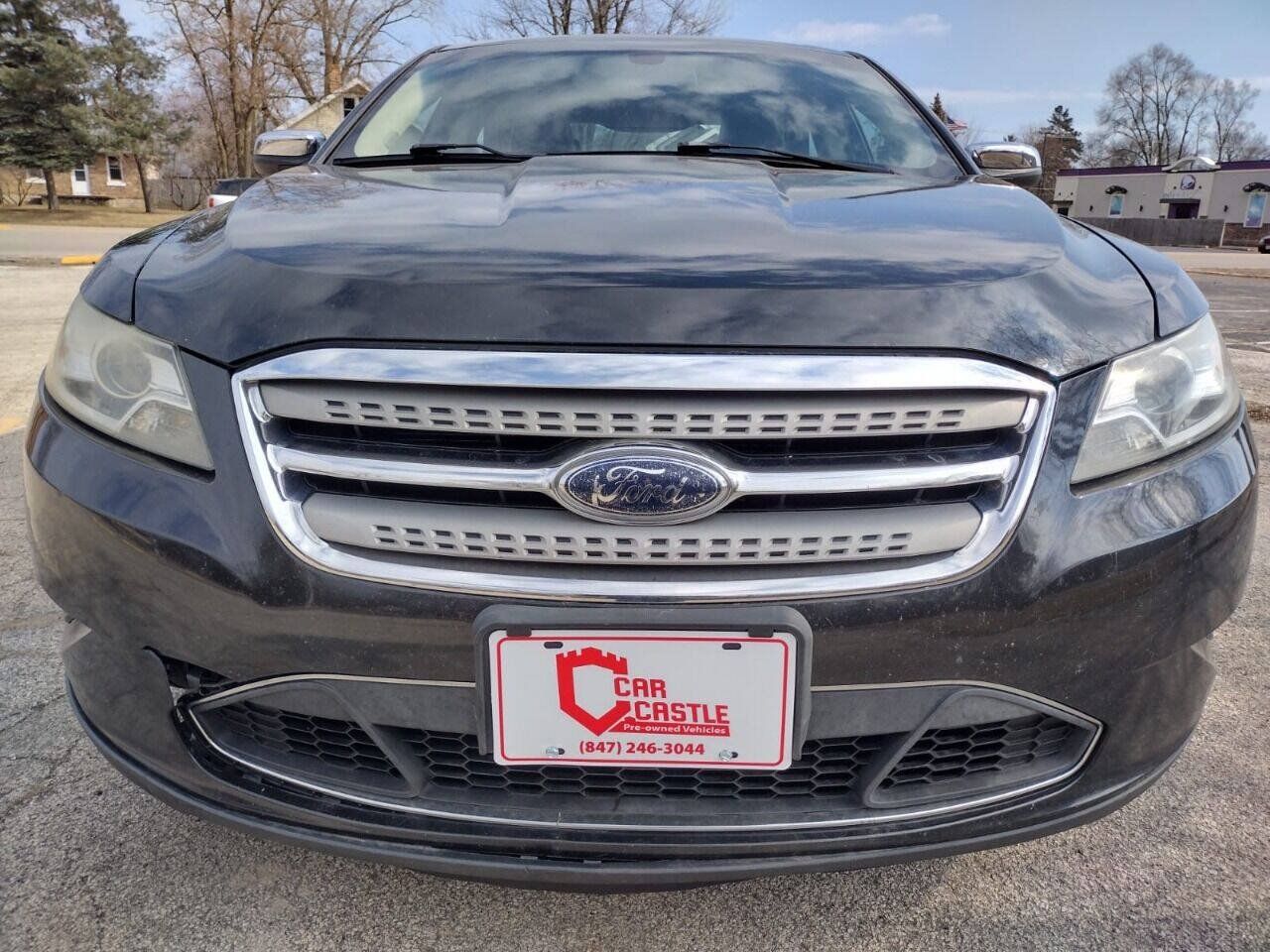 Used 2010 Ford Taurus Limited AWD/4WD image 2