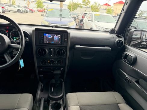 Used 2010 Jeep Wrangler Unlimited Sport AWD/4WD image 19