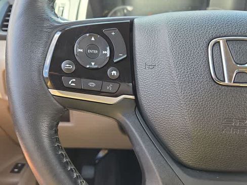 Used 2019 Honda Pilot Touring image 23