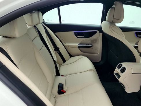 Used 2025 Mercedes-Benz C 300 4MATIC Sedan image 21