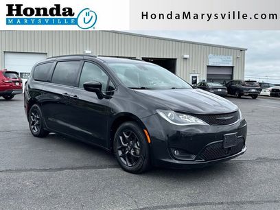 Used 2019 Chrysler Pacifica Touring-L Plus w/ Advanced Safetytec Group