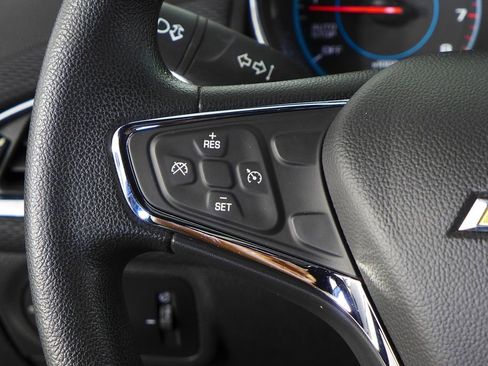 Used 2018 Chevrolet Cruze LT w/ Convenience Package image 28