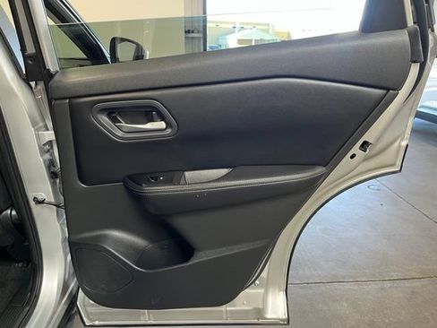 Used 2024 Nissan Rogue SV FWD image 16