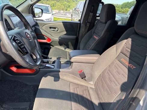 Certified 2023 Nissan Frontier PRO-4X w/ Technology Package AWD/4WD image 9