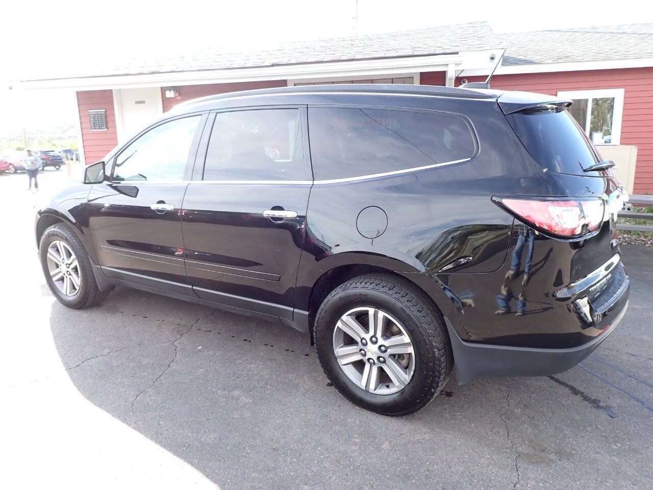 Used 2017 Chevrolet Traverse LT AWD/4WD image 4