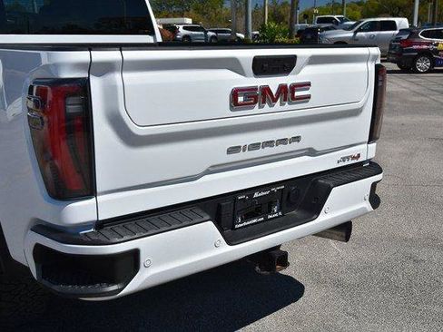 Used 2024 GMC Sierra 2500 AT4 AWD/4WD image 13