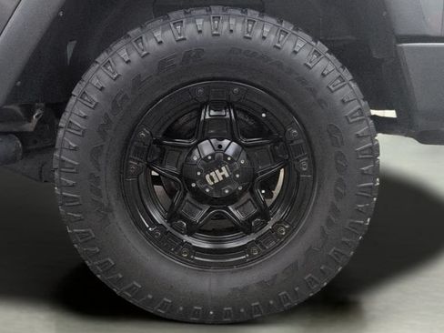 Used 2016 Jeep Wrangler Sport AWD/4WD image 25