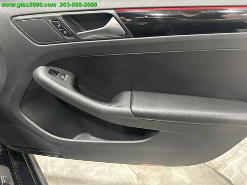 Used 2017 Volkswagen Jetta GLI FWD image 29