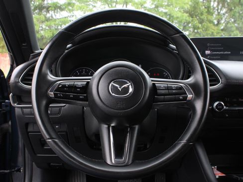 Used 2024 MAZDA MAZDA3 s FWD image 10