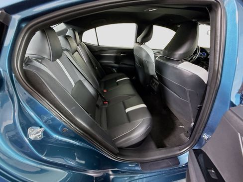 Used 2025 Toyota Camry SE FWD image 27