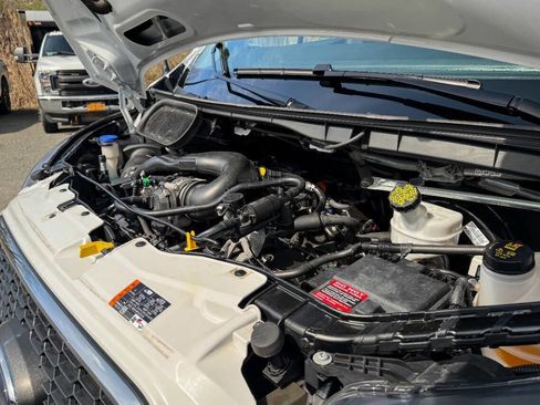 Used 2024 Ford Transit 250 Low Roof w/ Exterior Upgrade Package RWD image 19