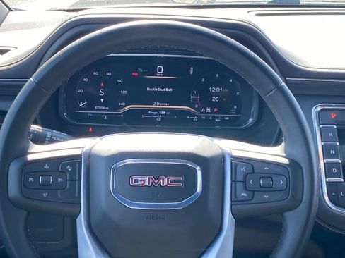 Certified 2024 GMC Yukon SLT AWD/4WD image 8