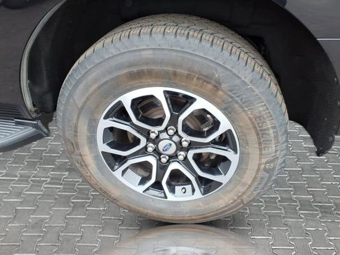 Used 2024 Ford Expedition XLT AWD/4WD image 14