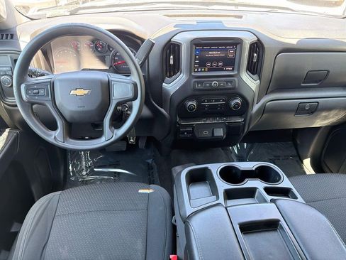 Used 2020 Chevrolet Silverado 1500 Custom w/ Custom Value Package RWD image 6