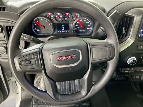 Used 2024 GMC Sierra 2500 Pro image 11