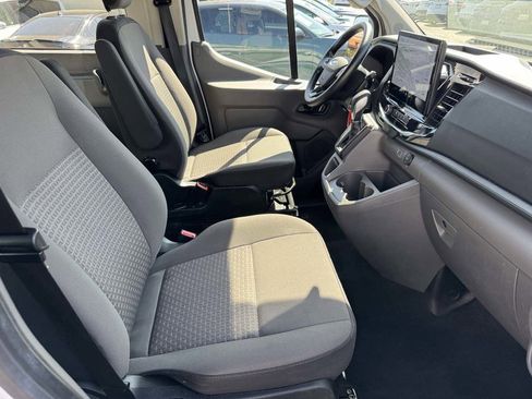 Used 2024 Ford Transit 350 XLT image 17