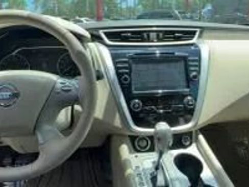 Used 2015 Nissan Murano SV image 10