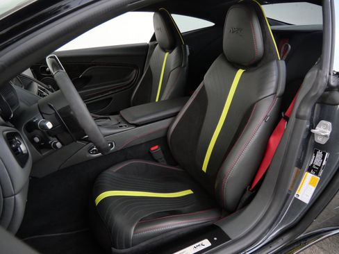 Used 2019 Aston Martin DB11 AMR image 23