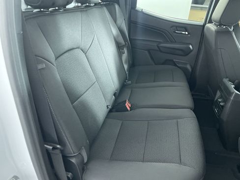 Used 2025 GMC Canyon Elevation image 27