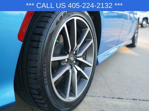 Used 2023 Dodge Charger R/T w/ Navigation & Travel Group image 8