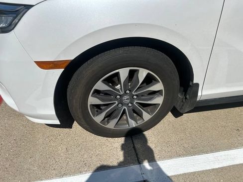 Used 2024 Honda Odyssey EX-L image 5