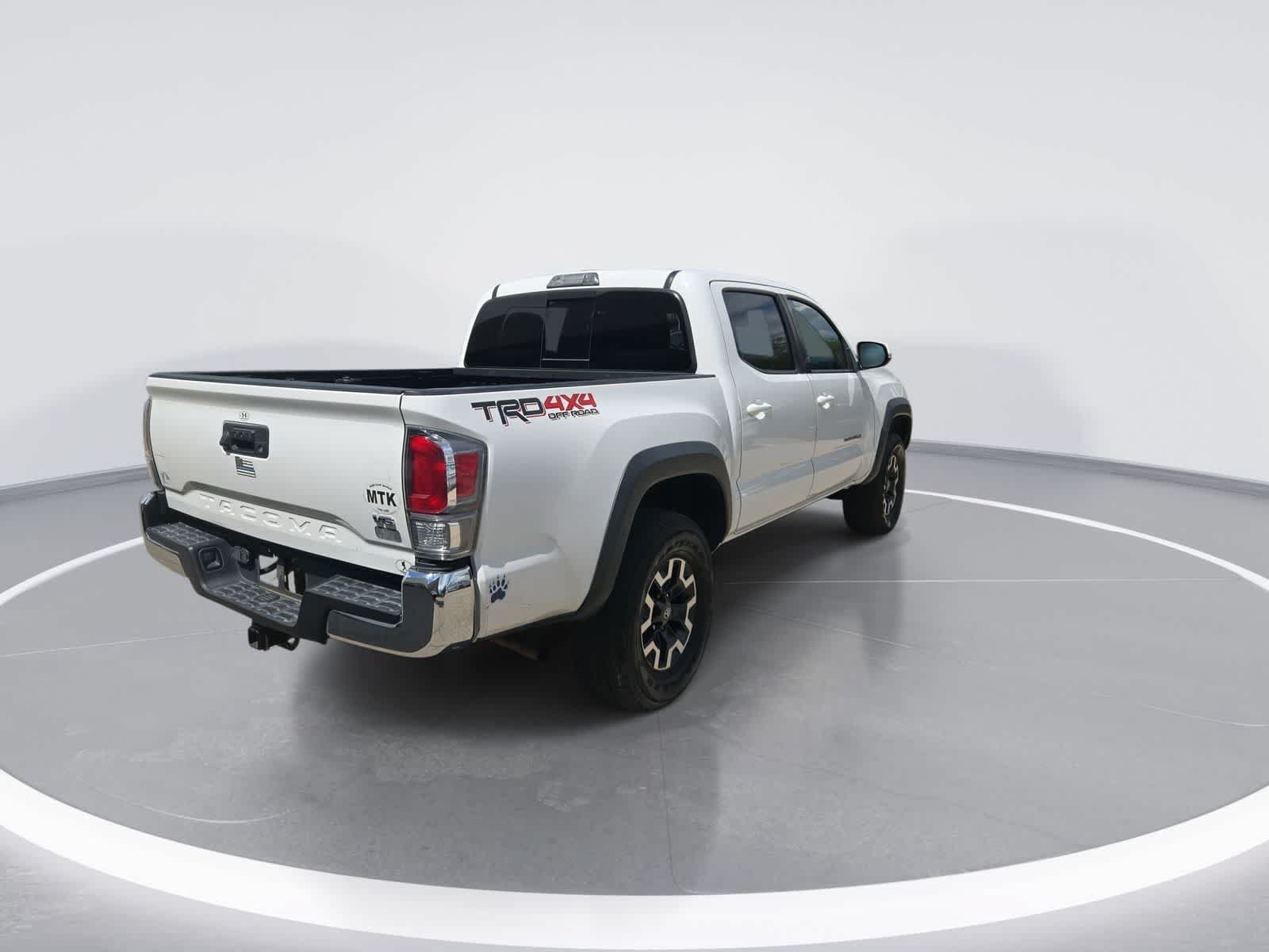 Used 2020 Toyota Tacoma TRD Off-Road AWD/4WD image 8