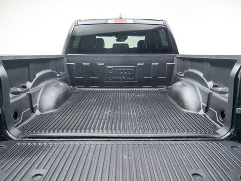 Used 2024 RAM 1500 Laramie AWD/4WD image 12