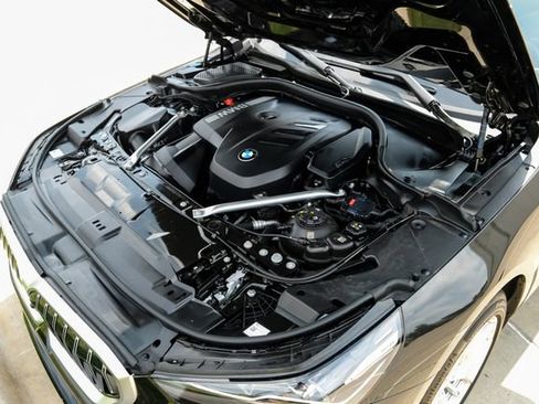 Used 2025 BMW 530i RWD image 66