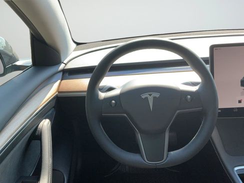 Used 2023 Tesla Model 3 Standard Range RWD image 14