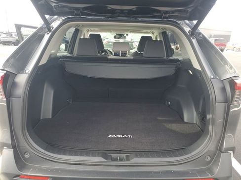 Used 2023 Toyota RAV4 XLE image 41