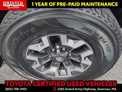 Certified 2023 Toyota Tacoma TRD Off-Road AWD/4WD image 9