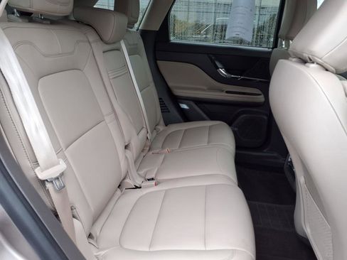 Certified 2021 Lincoln Corsair AWD w/ Equipment Group 101A image 11