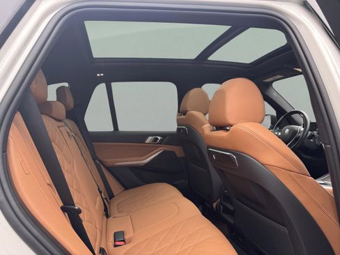 Used 2024 BMW X5 sDrive40i image 32