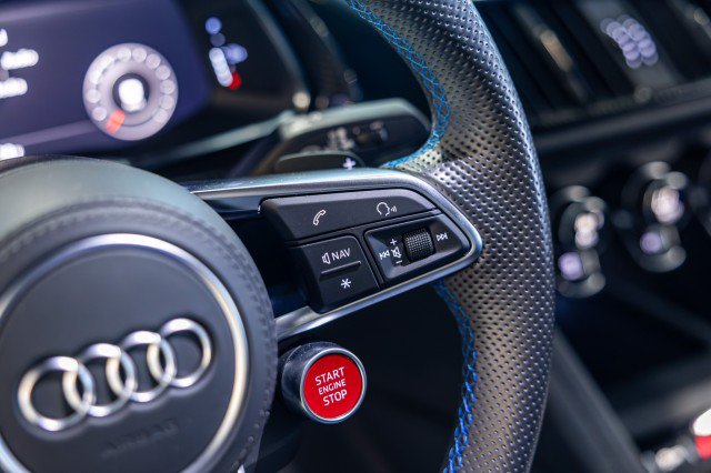 Used 2018 Audi R8 V10 AWD/4WD image 46