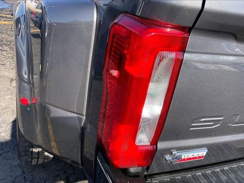 Used 2024 Ford F350 XLT AWD/4WD image 27