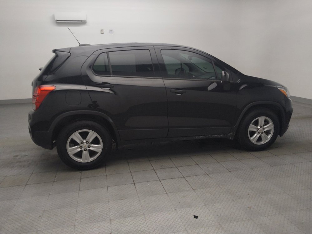Used 2020 Chevrolet Trax LS w/ Tint and Cruise Package FWD image 10