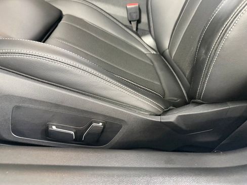 Used 2024 BMW 230i Coupe w/ Convenience Package RWD image 64