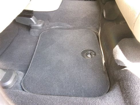 Used 2018 Dodge Journey SXT w/ Safe & Sound Group FWD image 34