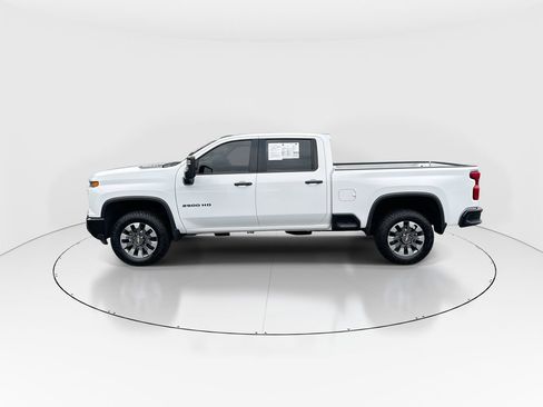 Used 2024 Chevrolet Silverado 2500 Custom w/ Custom Convenience Package RWD image 5