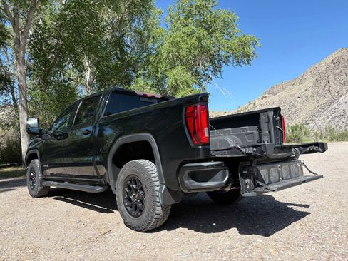 Used 2020 GMC Sierra 1500 AT4 w/ AT4 Premium Package AWD/4WD image 7